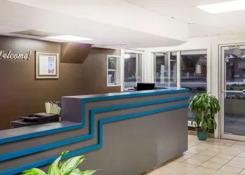 Knights Inn Statesboro hotel thumbnail 2