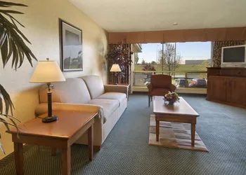 Red Lion Hotel Kelso Longview hotel thumbnail 5