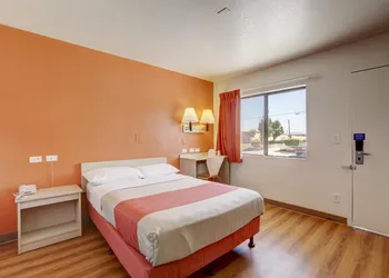 Motel 6 Corona, CA hotel thumbnail 7