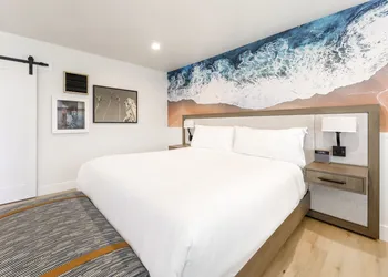 Del Mar Beach Hotel hotel thumbnail 7