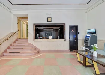 Greenview Hotel by Lowkl hotel thumbnail 4