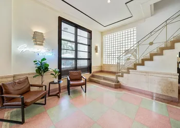 Greenview Hotel by Lowkl hotel thumbnail 5