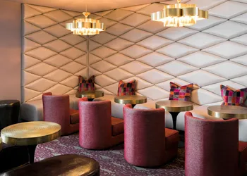 Charlesmark Hotel hotel thumbnail 4