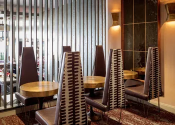 Charlesmark Hotel hotel thumbnail 5