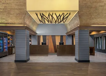 Embassy Suites by Hilton El Paso hotel thumbnail 6