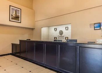 Comfort Inn & Suites Crystal Inn Sportsplex hotel thumbnail 3