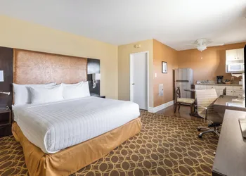 Marin Suites Hotel hotel thumbnail 8