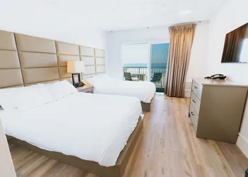 Surfer Beach Hotel hotel thumbnail 6