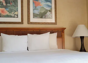 Waikiki Resort Hotel hotel thumbnail 7