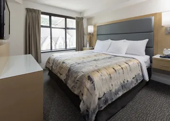 Crystal Lodge hotel thumbnail 7