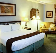 University Square Hotel hotel detail image 7