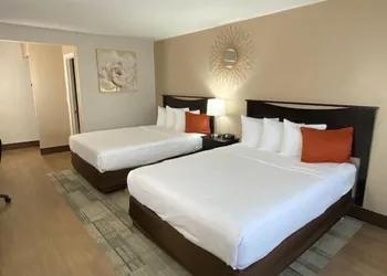 Stanford Inn & Suites Anaheim hotel thumbnail 6