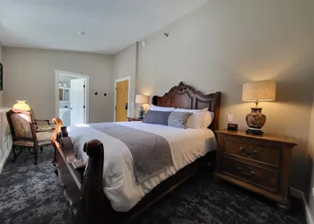 The Stowe Village Inn hotel thumbnail 3