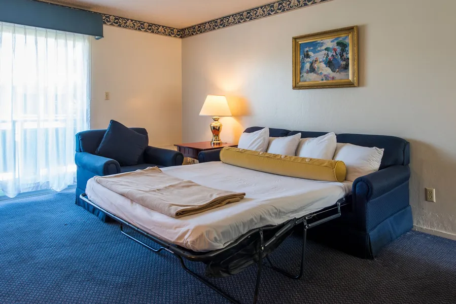 Coral Reef Inn & Suites hotel detail image 6