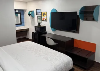 Motel 6 Galveston, TX - Beach/Seawall hotel thumbnail 5