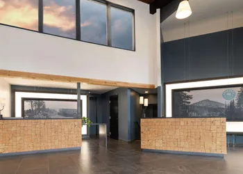 Riverhouse Lodge hotel thumbnail 3