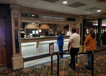 The New Pioneer hotel thumbnail 2