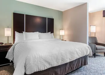 Clarion Inn & Suites Atlanta Downtown hotel thumbnail 3