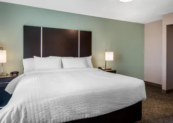 Clarion Inn & Suites Atlanta Downtown hotel thumbnail 6
