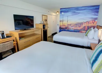 Guy Harvey Resort on St Augustine Beach hotel thumbnail 7