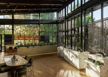 The Woodlands Resort, Curio Collection by Hilton hotel thumbnail 4