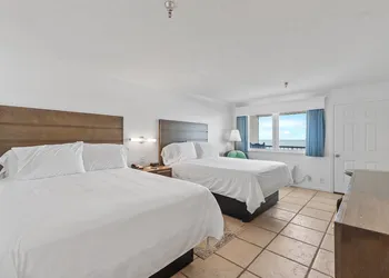 Ocean Isle Inn hotel thumbnail 8