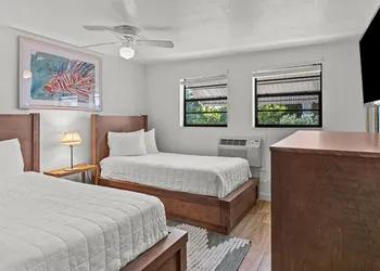 Parmer's Resort hotel thumbnail 8