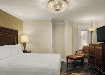 Hotel Mazarin hotel thumbnail 8