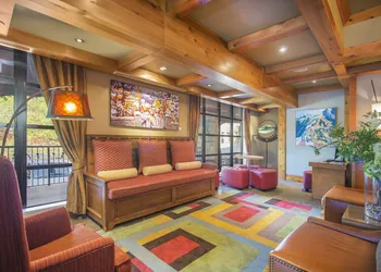 Sundial Hotel hotel thumbnail 4