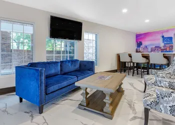 Clarion Pointe Raleigh Midtown hotel thumbnail 5