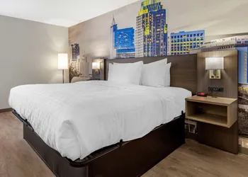 Clarion Pointe Raleigh Midtown hotel thumbnail 7