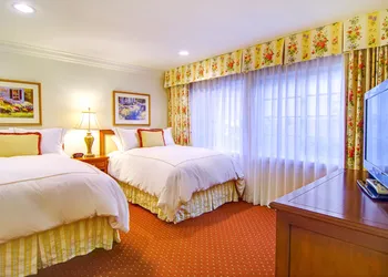 Wayside Inn hotel thumbnail 2