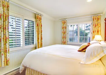 Wayside Inn hotel thumbnail 3