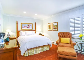 Wayside Inn hotel thumbnail 6
