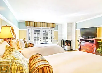 Wayside Inn hotel thumbnail 7