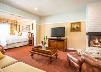 Wayside Inn hotel thumbnail 4