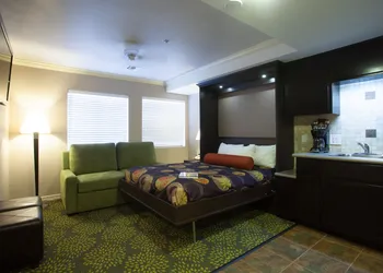 London Bridge Resort hotel thumbnail 3