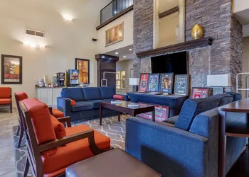 Comfort Inn Bentonville - Crystal Bridges hotel thumbnail 4