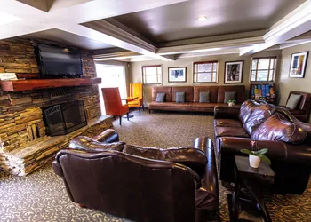 The Mammoth Creek Inn hotel thumbnail 3