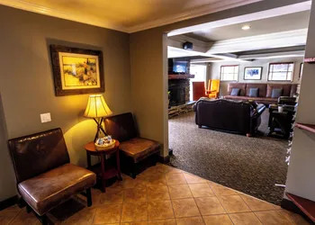 The Mammoth Creek Inn hotel thumbnail 4