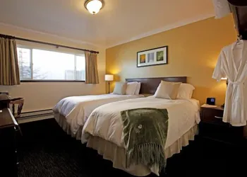 The Mammoth Creek Inn hotel thumbnail 6