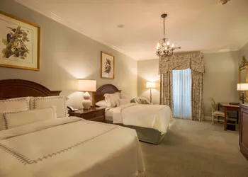Bienville House hotel thumbnail 3