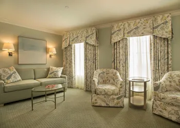 Bienville House hotel thumbnail 6
