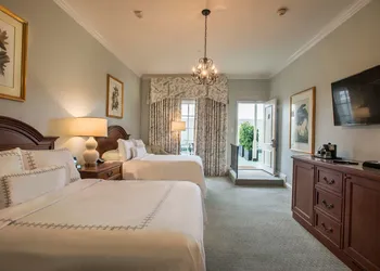Bienville House hotel thumbnail 7