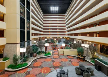 University Plaza Hotel and Convention Center Springfield hotel thumbnail 3