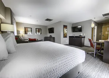 Hotel Capstone hotel thumbnail 8