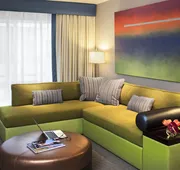 Sunset Marquis hotel detail image 3