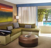 Sunset Marquis hotel detail image 4