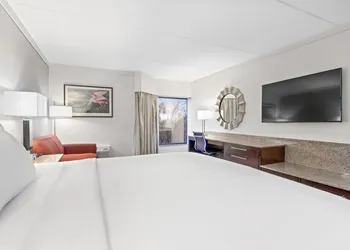 Woodcliff Hotel and Spa hotel thumbnail 7