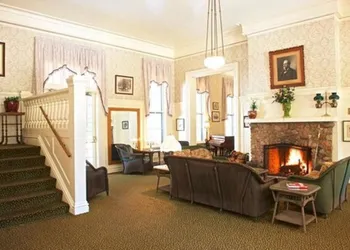 Wawona Hotel hotel thumbnail 2